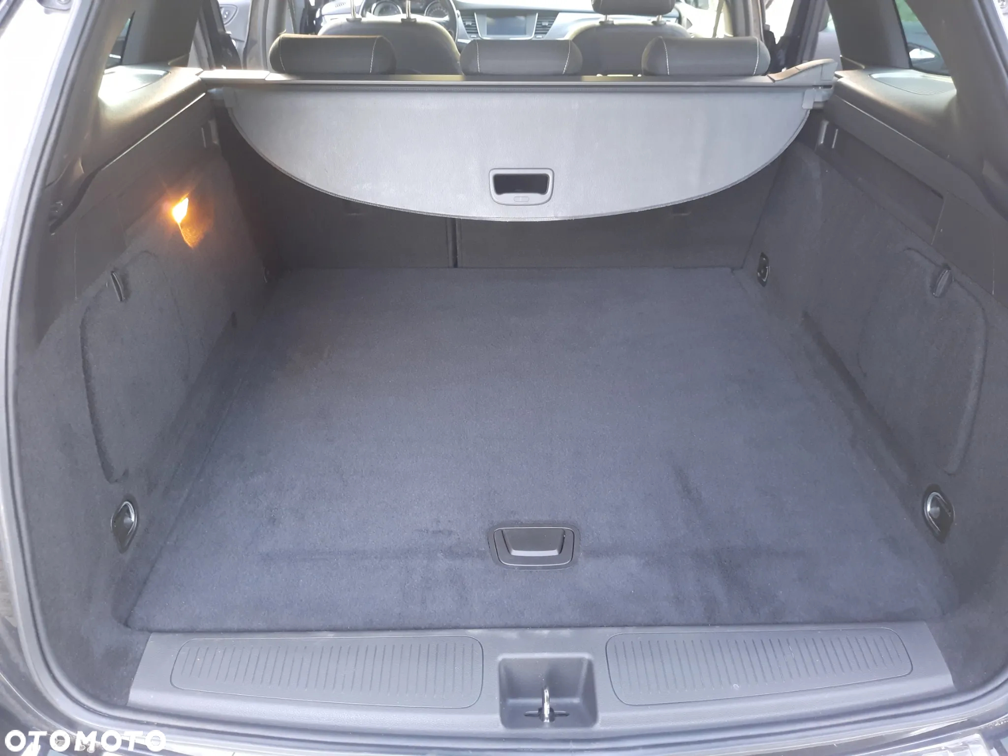 Opel Astra 1.6 D Start/Stop Sports Tourer 120 Jahre - 15