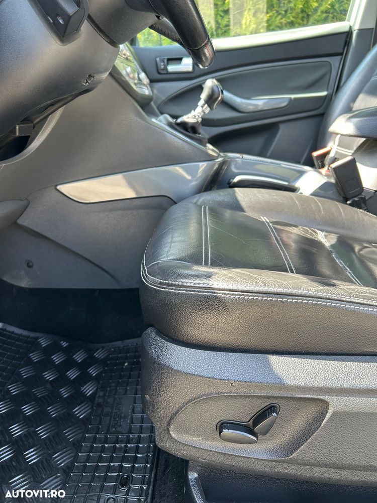 Ford Kuga 2.0L TDCi DPF Titanium - 8
