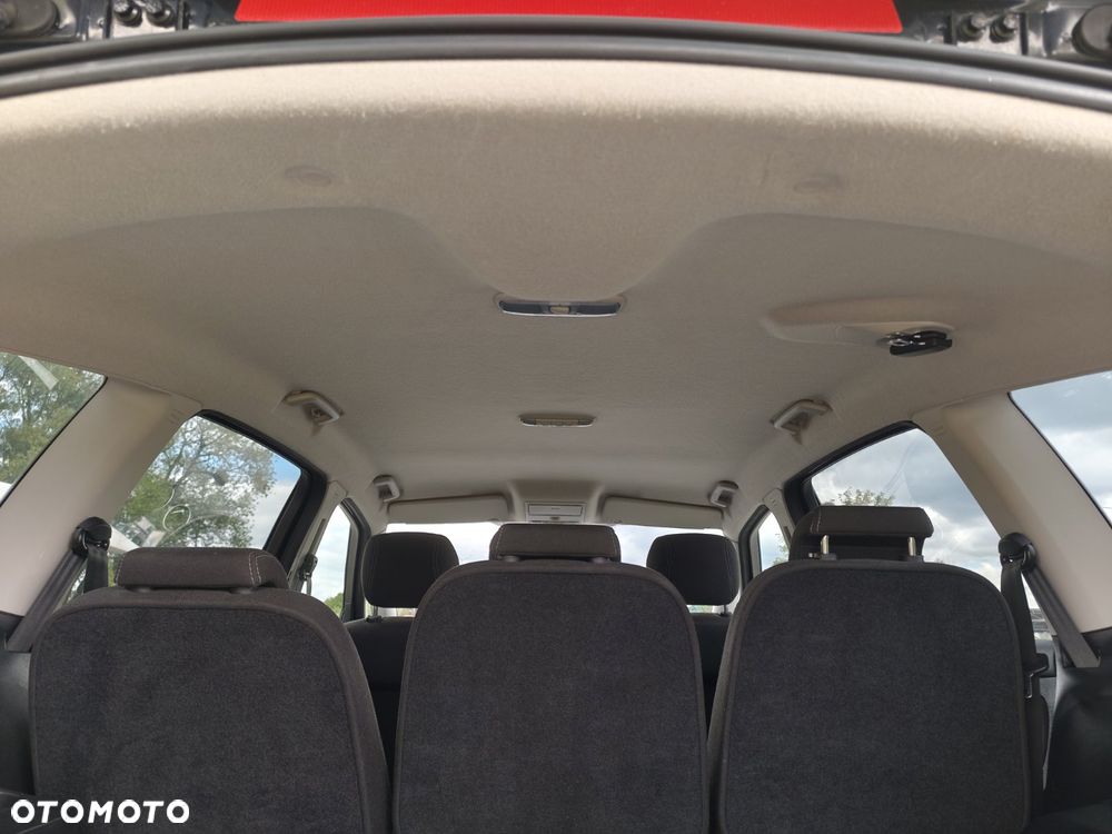 Ford S-Max 2.0 TDCi DPF Champions Edition - 12