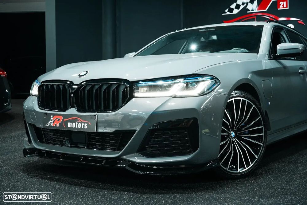 BMW 530 e Pack Desportivo M - 3