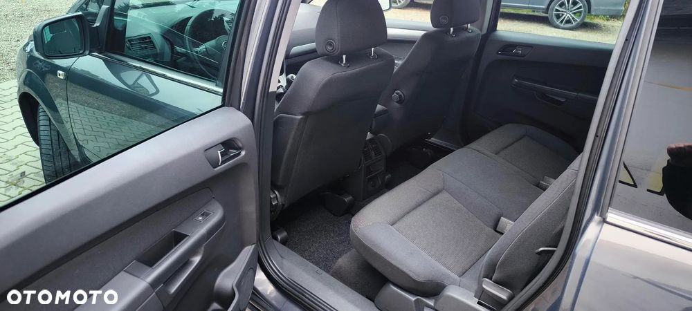 Opel Zafira 1.8 Sport - 10