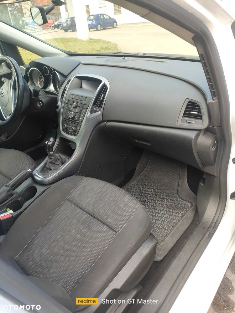 Opel Astra 1.6 Sport - 17