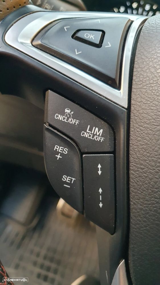 Ford S-Max 2.0 TDCi ST-Line - 28