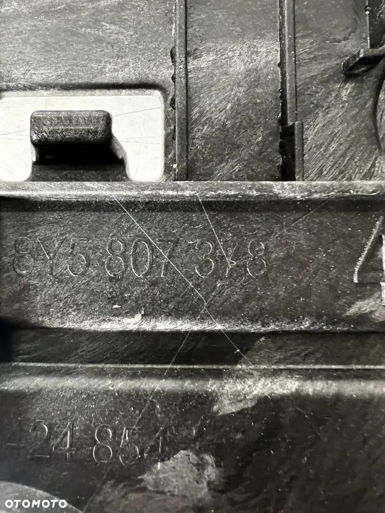 AUDI A3 SEDAN ŚLIZG ZDERZAK LEWY TYŁ 8Y5807377 PRAWY TYŁ 8Y0807378 - 3