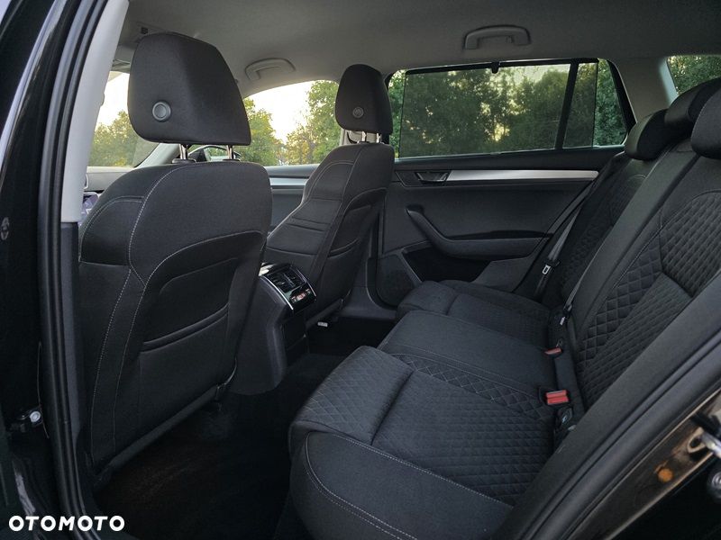 Skoda Superb 1.6 TDI Ambition DSG - 14