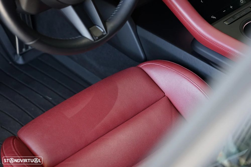 Porsche Taycan Turbo - 26
