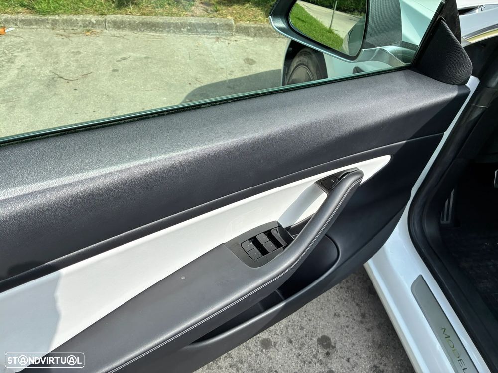 Tesla Model 3 Standard Range Plus RWD - 12