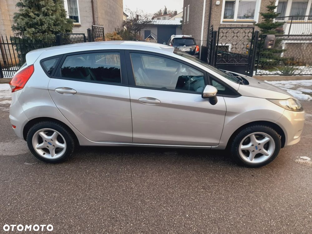 Ford Fiesta - 6