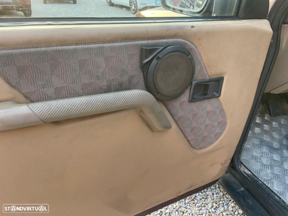 Land Rover Discovery 2.5 TDi - 7