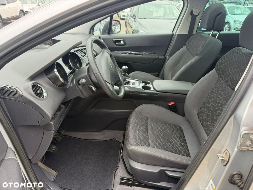 Peugeot 3008 1.6 THP Allure - 27