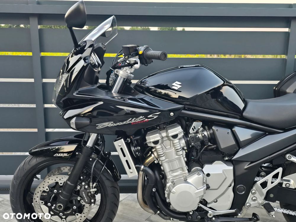 Suzuki Bandit - 10