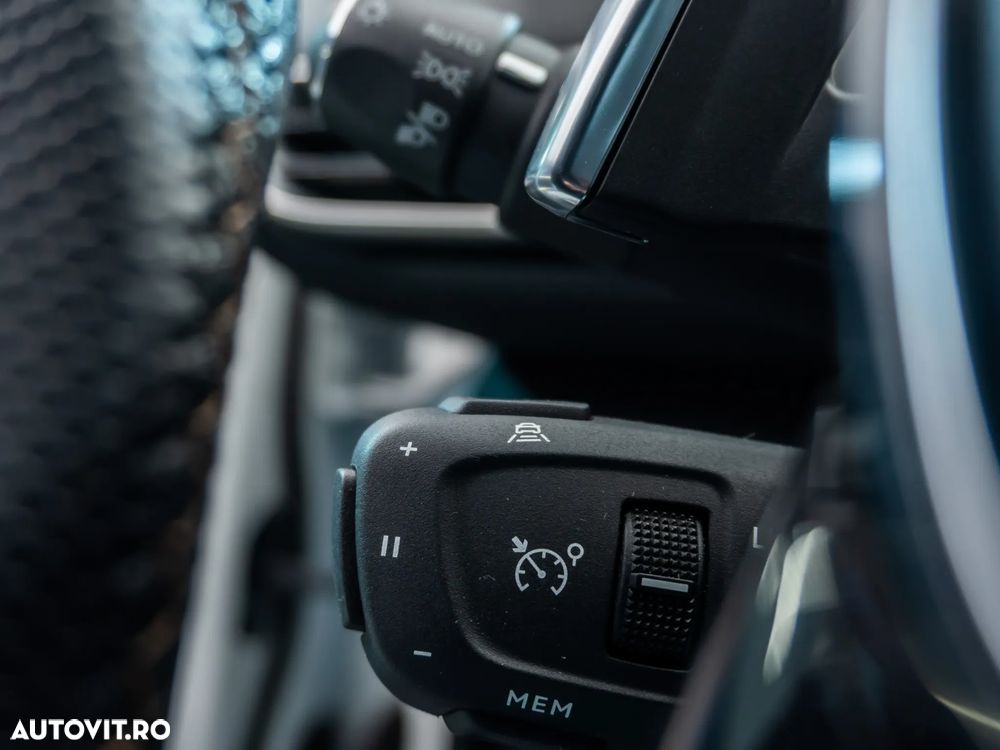 Peugeot 3008 BlueHDi 130 Stop & Start EAT8 GT Pack - 28