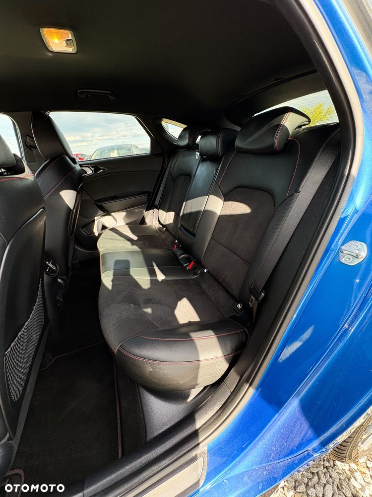 Kia ProCeed 1.6 T-GDI DCT7 OPF GT - 13
