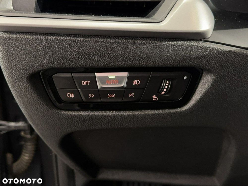 BMW Seria 3 - 34