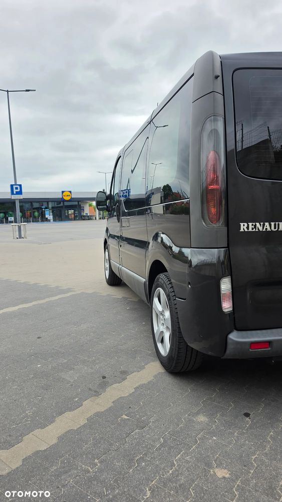Renault Trafic Passenger - 7