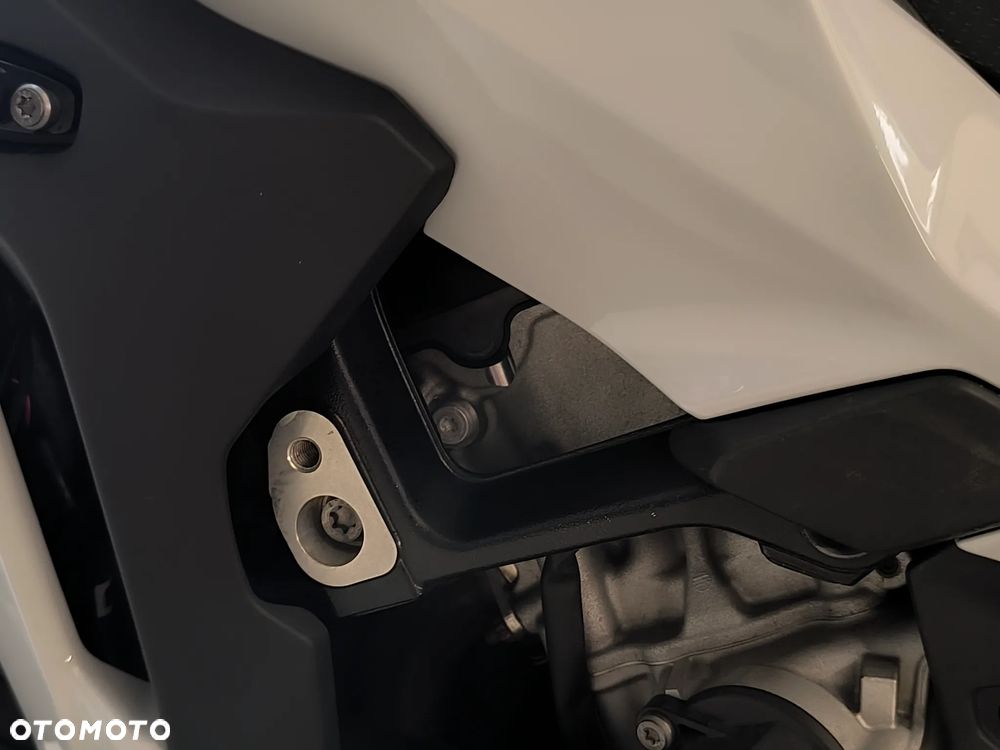 BMW XR - 34