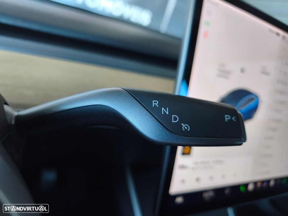 Tesla Model 3 - 16