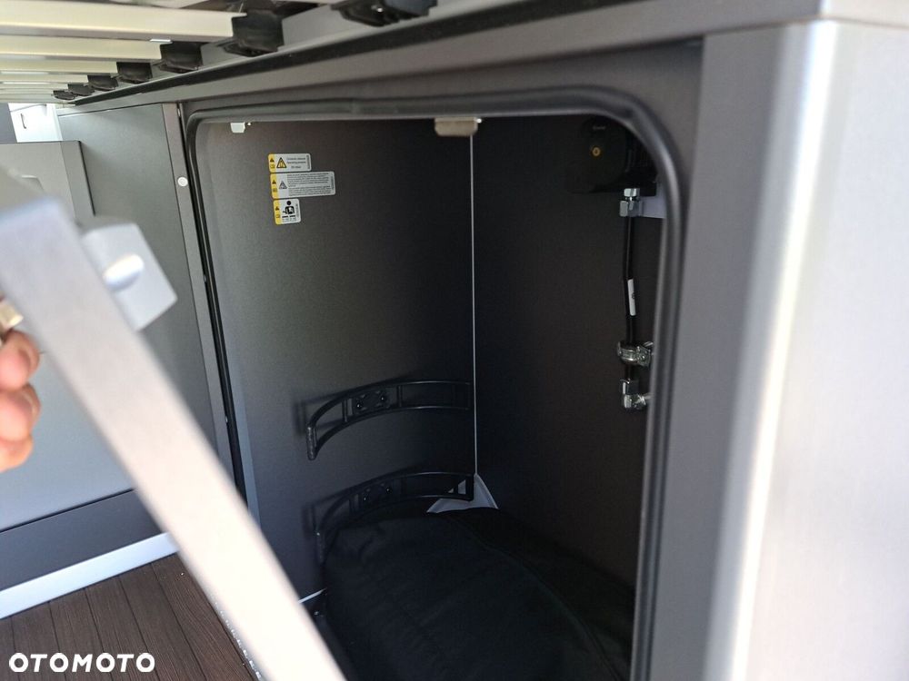 Volkswagen Grand California Grand California 600 DMC 3500kg silnik: 2,0 l TDI EURO VI-e SCR / 163KM/skrzynia biegów: Przedni napęd automatyczna 8-biegowa rozstaw osi: 3640 mm - 14