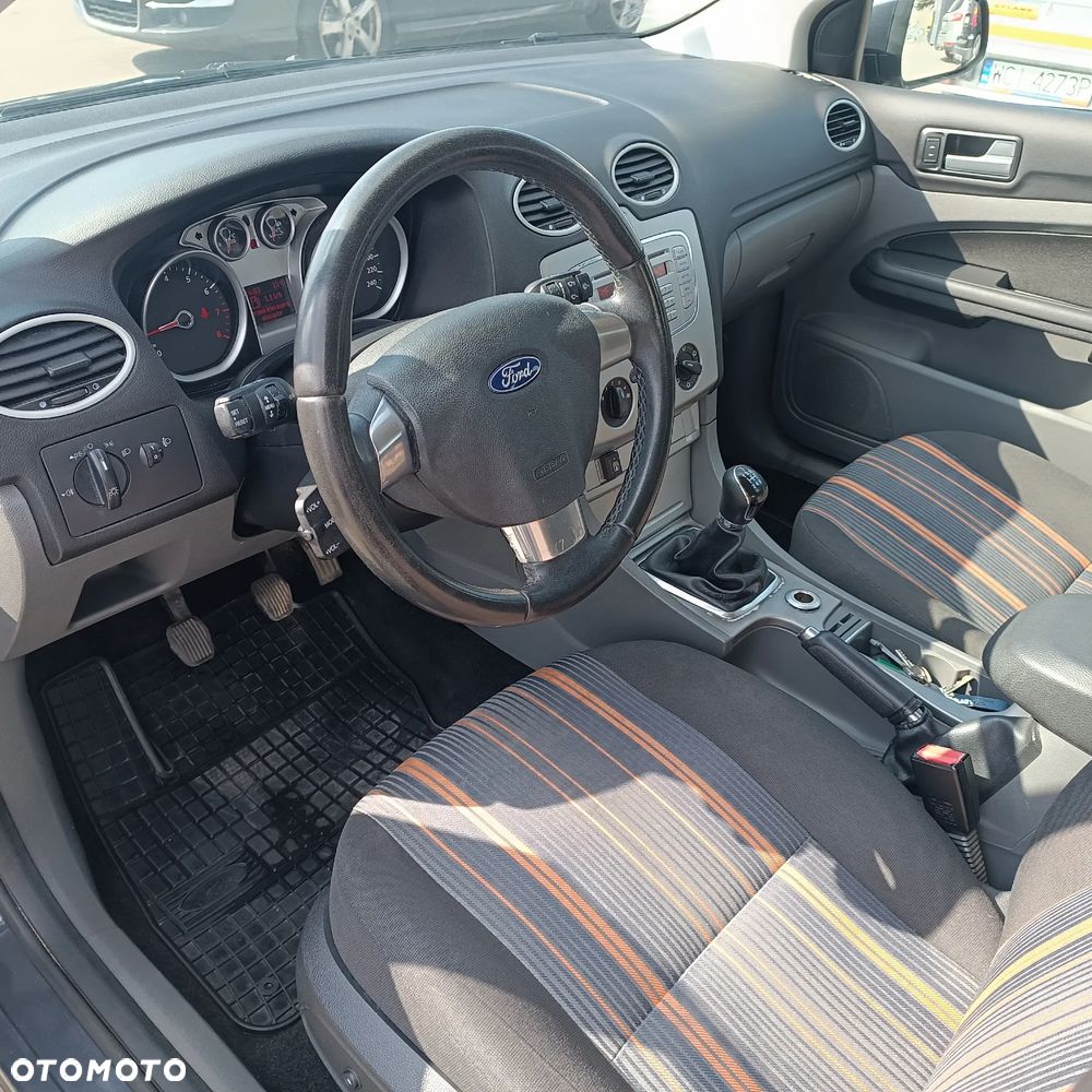 Ford Focus 1.6 Ti-VCT Style - 9