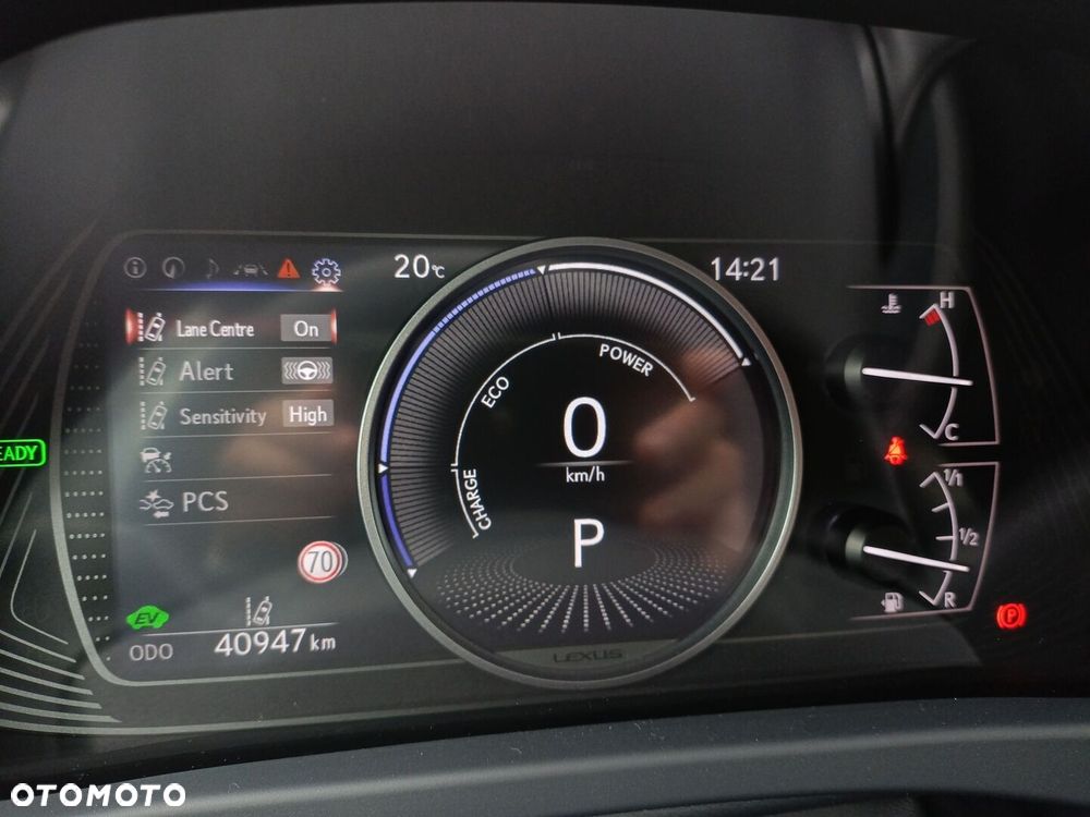 Lexus UX 250h GPF Business 2WD - 23