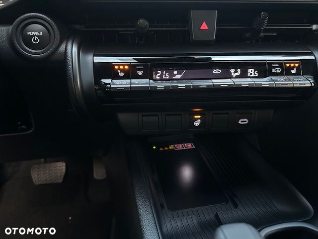 Toyota C-HR 2.0 Lounge Edition - 34