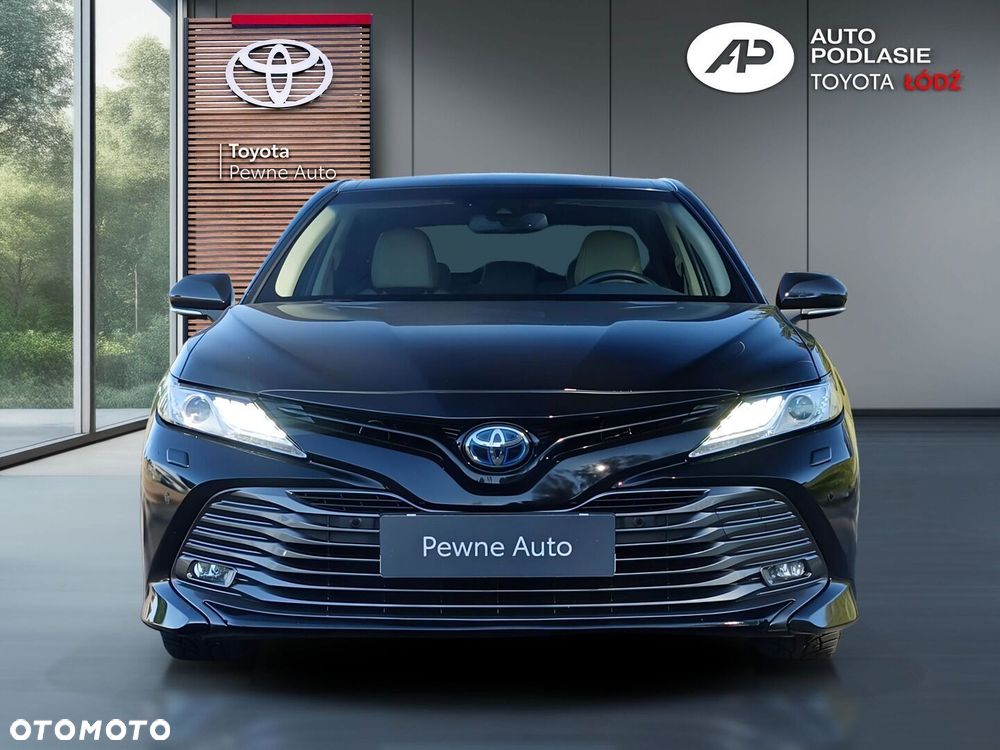 Toyota Camry 2.5 Hybrid Executive CVT - 3