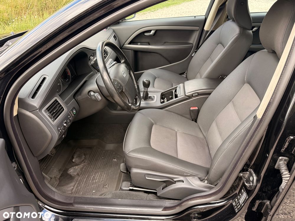 Volvo V70 2.0 - 20