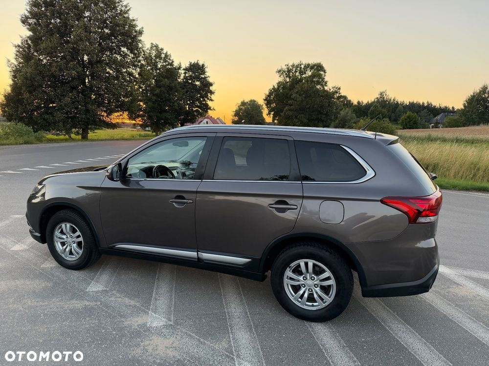Mitsubishi Outlander 2.0 2WD Active - 27
