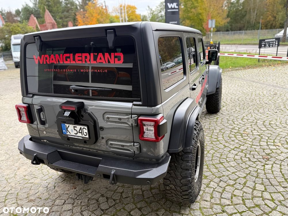 Jeep Wrangler - 11