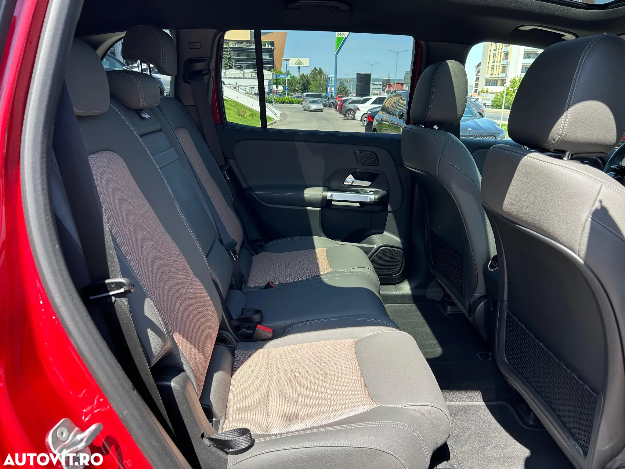 Mercedes-Benz EQB 350 4MATIC - 10