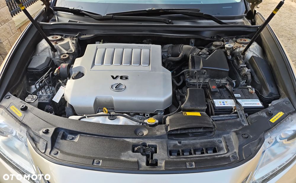 Lexus ES - 13