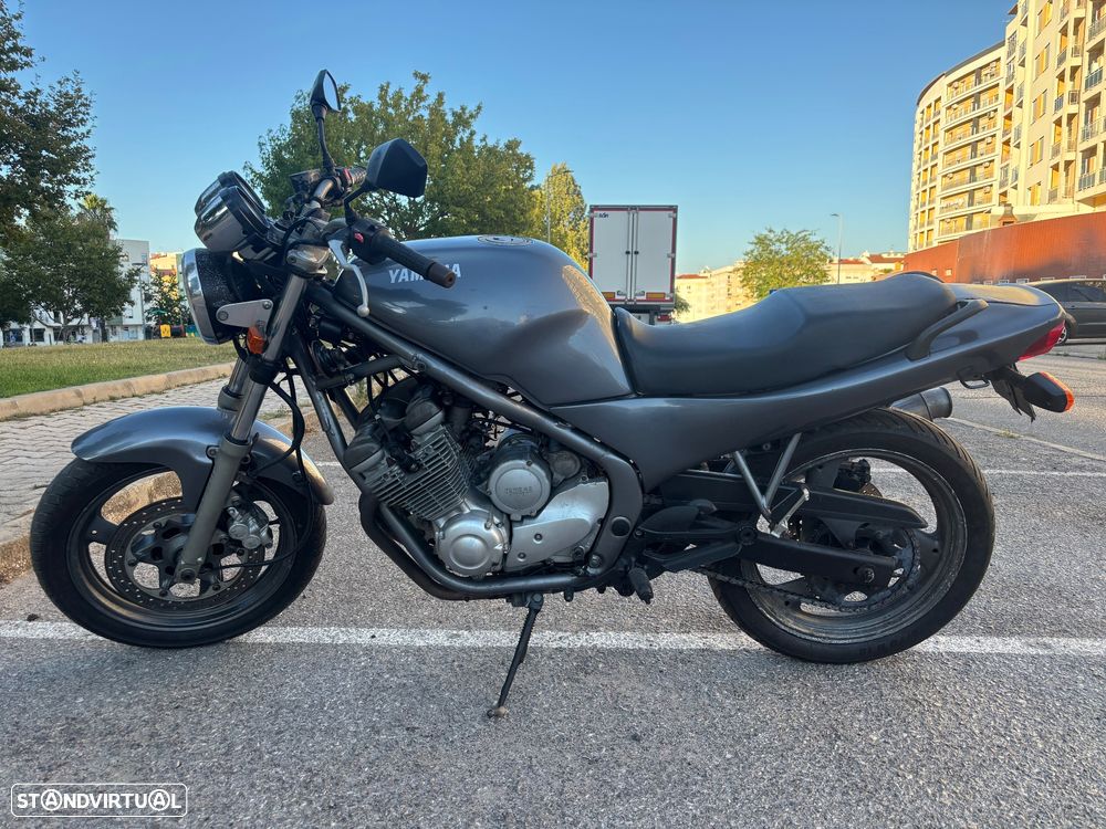 Yamaha XJ - 4