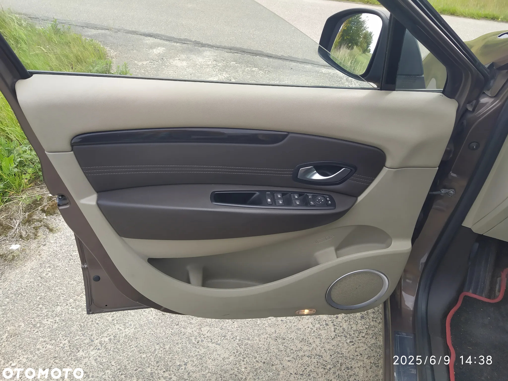 Renault Scenic dCi 130 FAP Start & Stop Luxe - 9