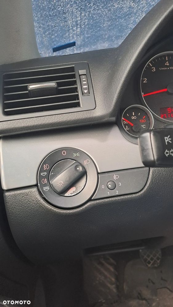 Audi A4 Limousine - 11