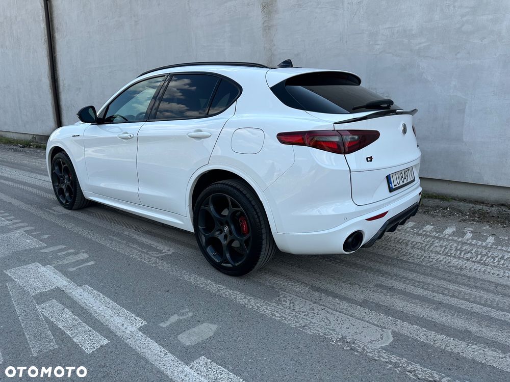 Alfa Romeo Stelvio 2.0 Turbo 16V AT8-Q4 Veloce - 6