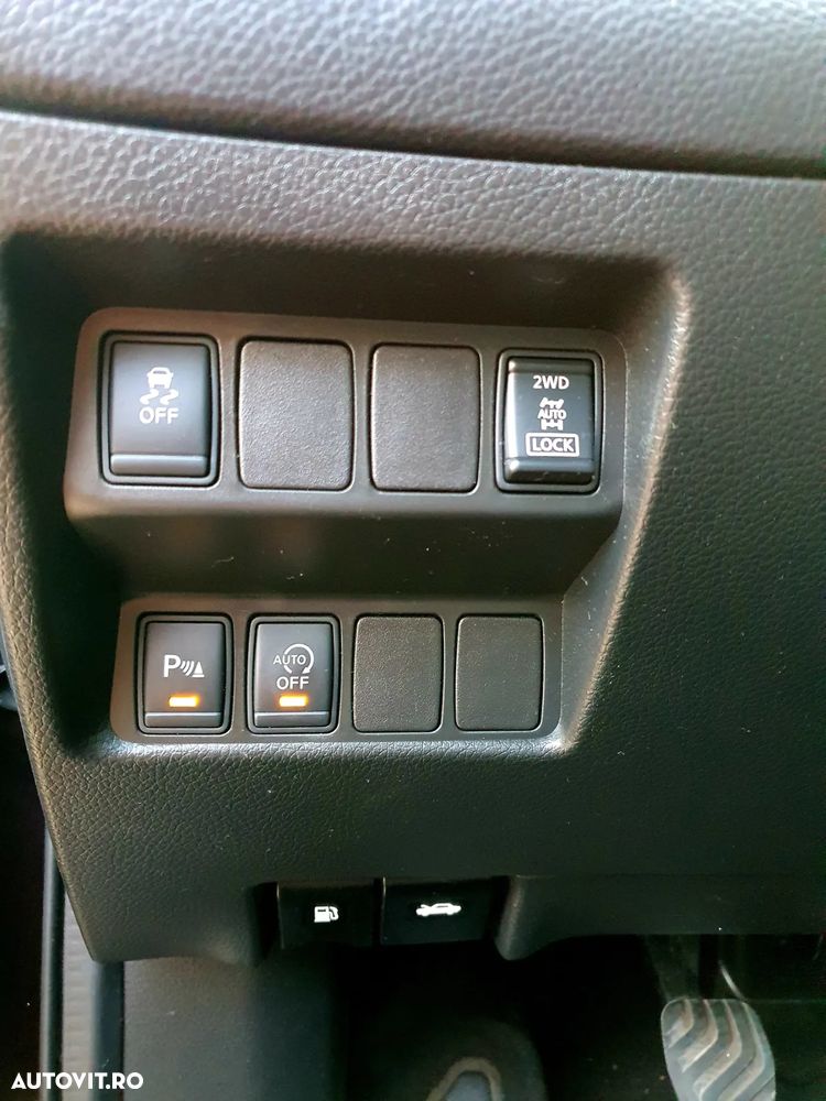 Nissan Qashqai 1.6L dCi Start/Stop 4X4-i Tekna - 10