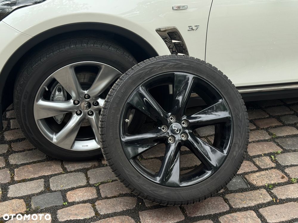 Infiniti Q70 3.7 S Premium - 8