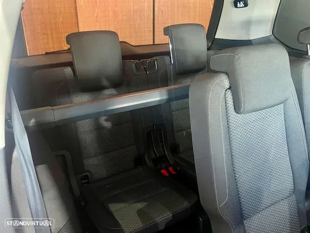 VW Touran 1.6 TDI Confortline - 10