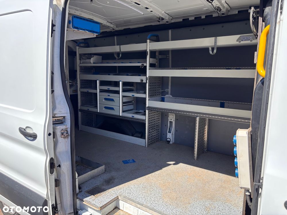 Ford Transit - 9