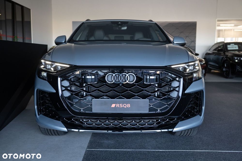 Audi RS Q8 - 2