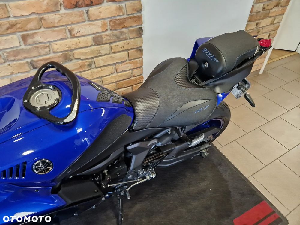 Yamaha R7 - 14