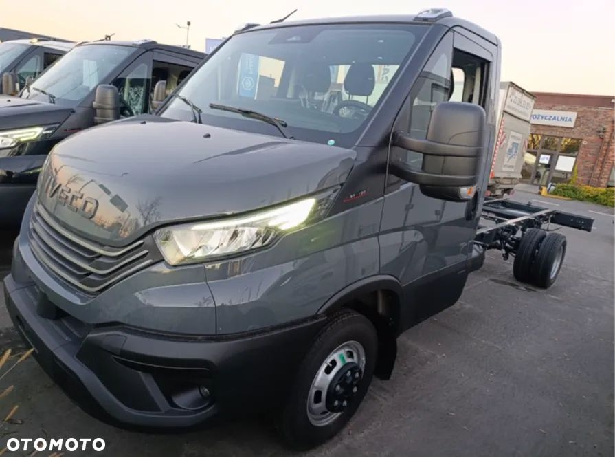 Iveco DAILY WYPRZEDAŻ DEALERA – zastosowanie pod 10 palet !!! - 1