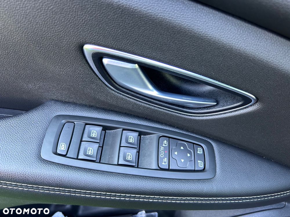 Renault Scenic - 18