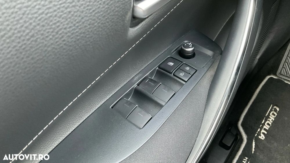 Toyota Corolla 1.8 HSD Dynamic - 14