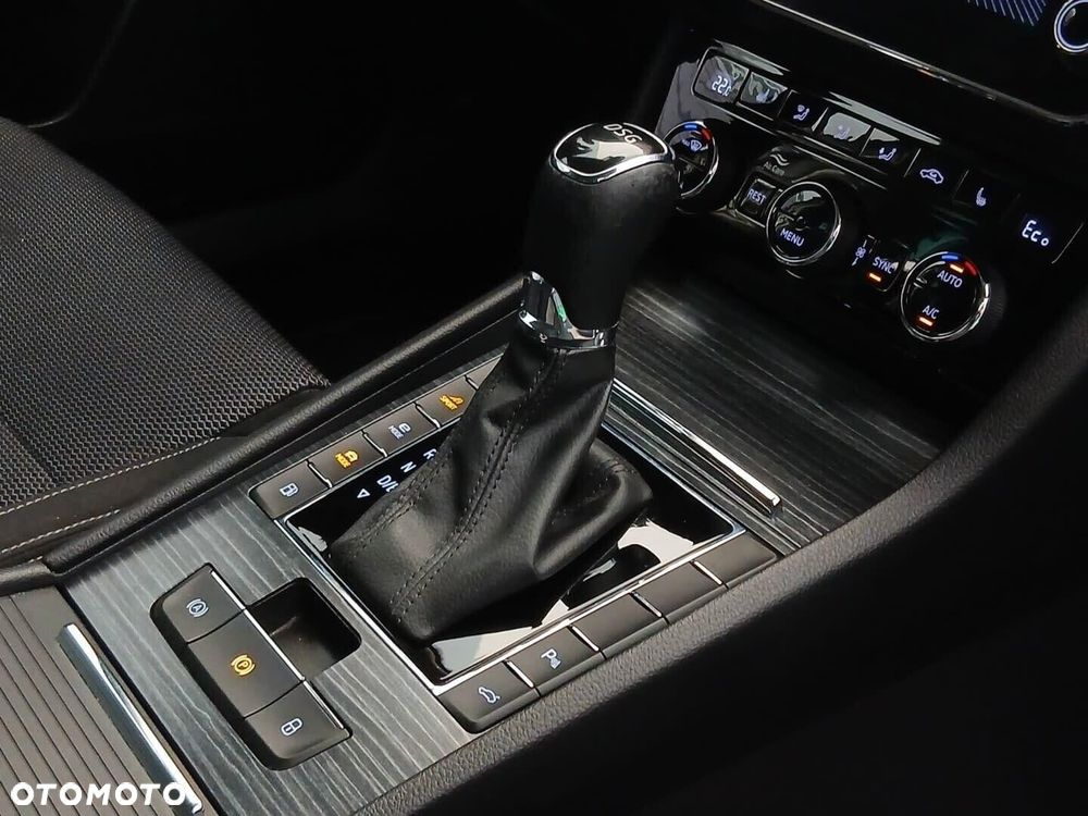 Skoda Superb 1.4 TSI Plug-In Hybrid Style DSG - 25