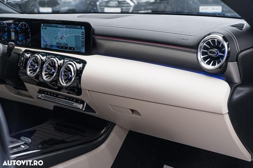 Mercedes-Benz CLA 180 7G-DCT Progressive - 27