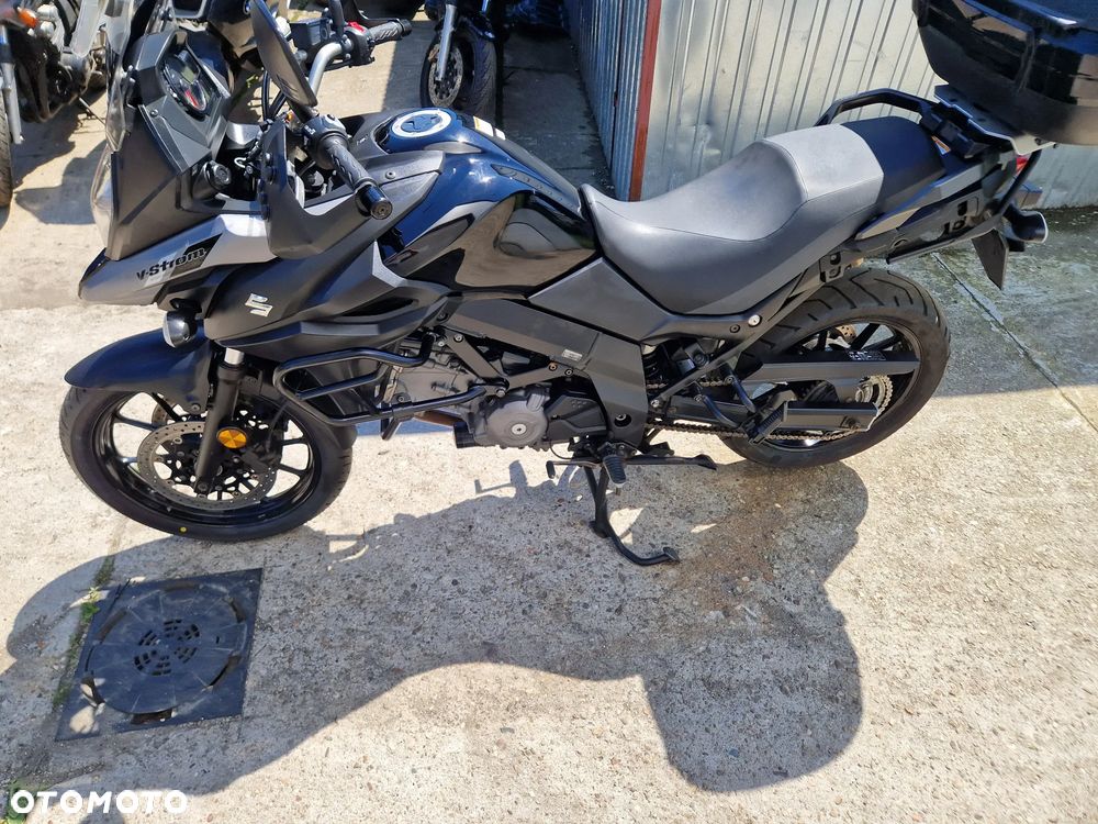 Suzuki V-STROM - 6