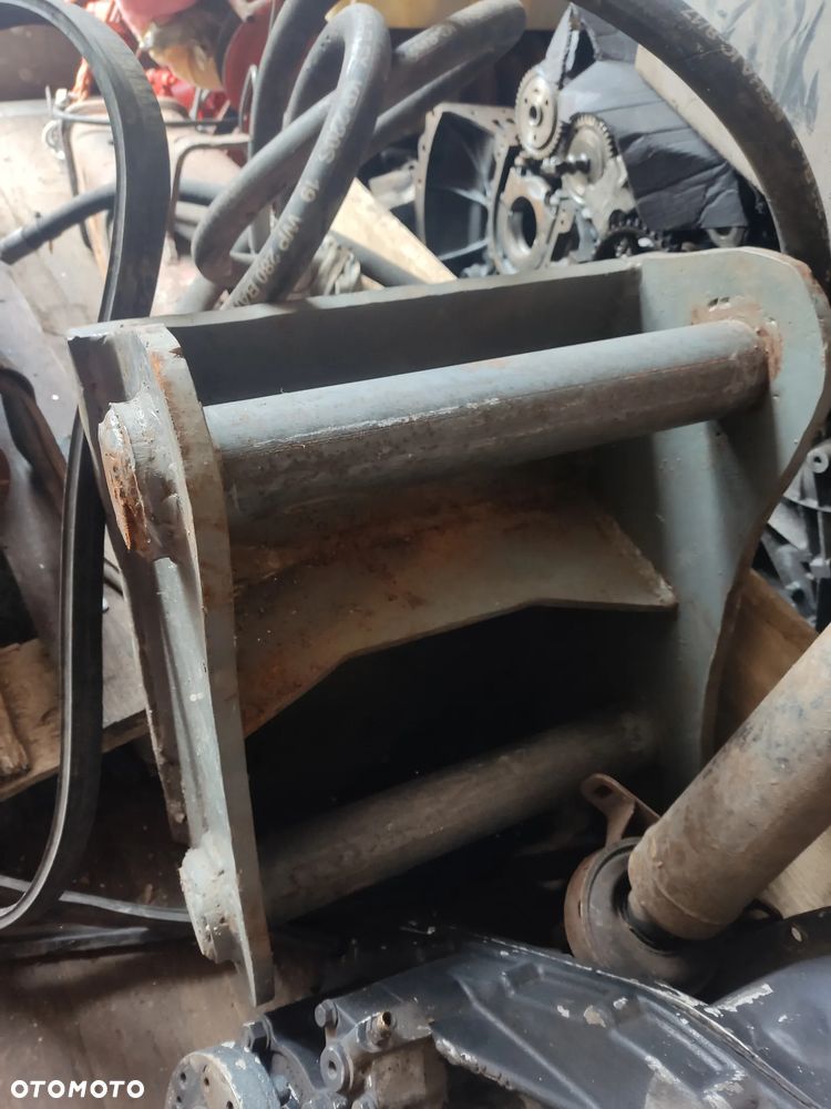 młot hydrauliczny SOCOMEC DMS 310 - 2