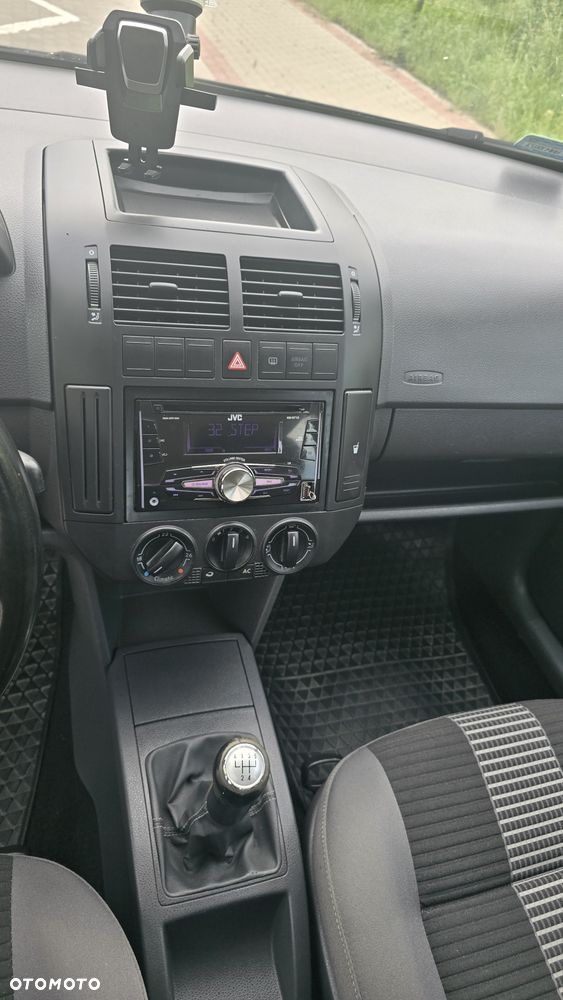 Volkswagen Polo - 7