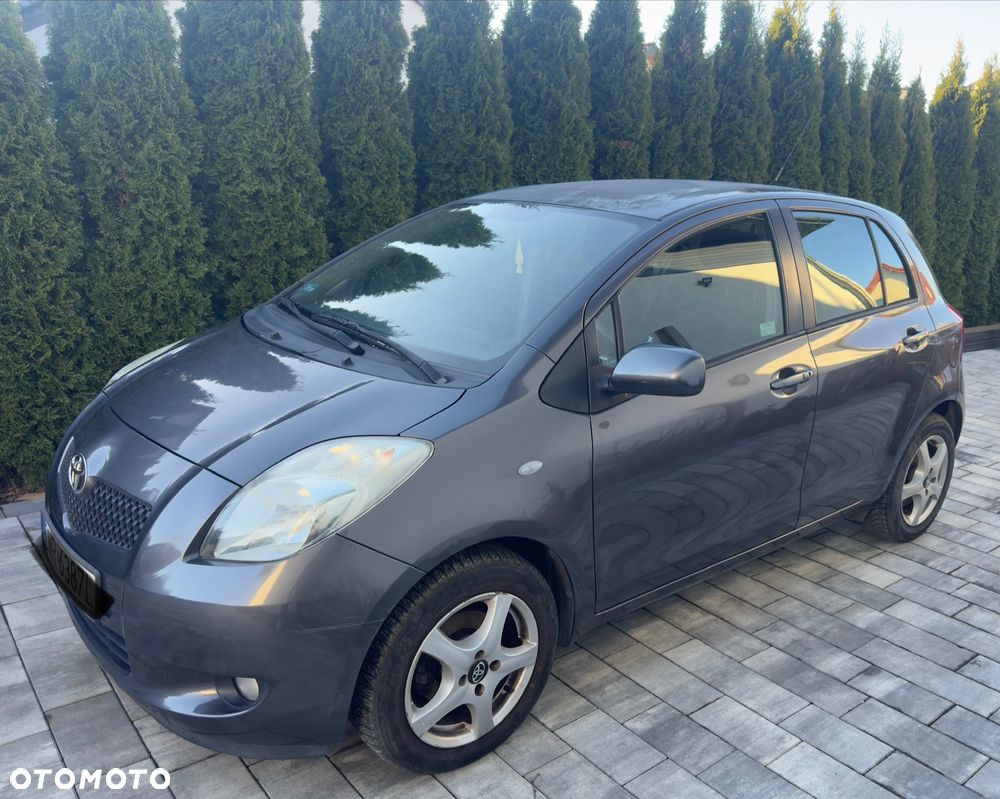 Toyota Yaris ver-1-3-luna-premium - 1